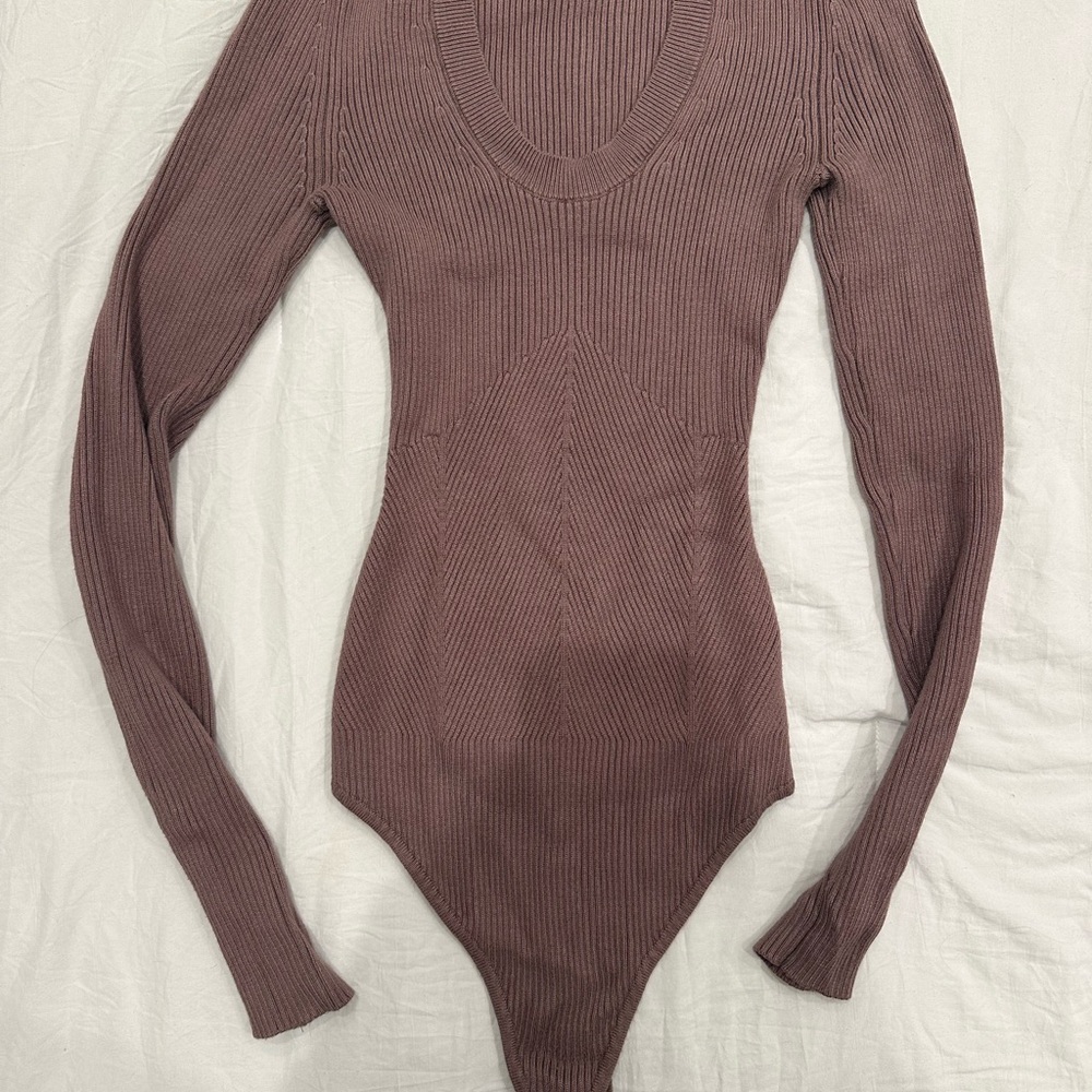 Abercrombie & Fitch Ribbed Bodysuit - Dusty Rose